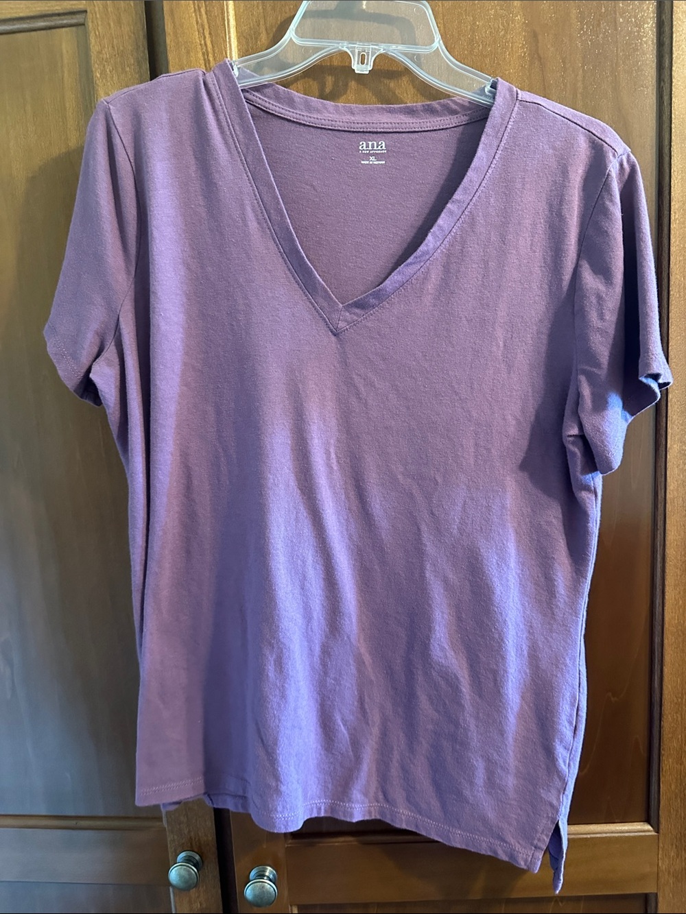 a.n.a Purple V-Neck Short Sleeve Tee